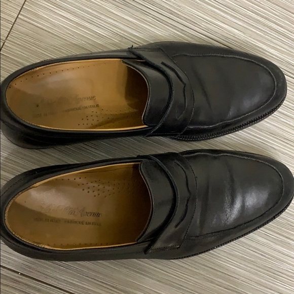 Saks Fifth Avenue - Alexander Loafers size 8.5